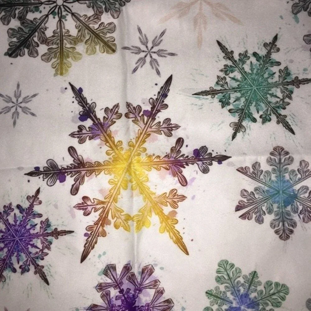 NWOT Snowflake Pillow Cover Multi Color Zipper Closure Purple Green